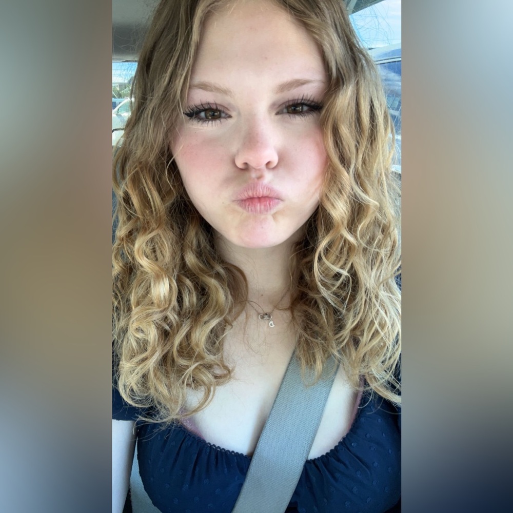 Meet your Posher, Kylee